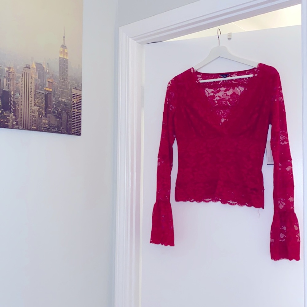 NWT Sexy lace blouse with flared sleeves